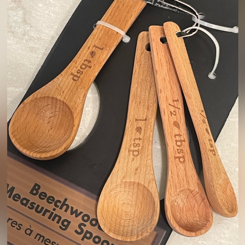New Beechwood 4 Piece Measuring Spoon set, Kitchen & cooking Essentials! Gifts